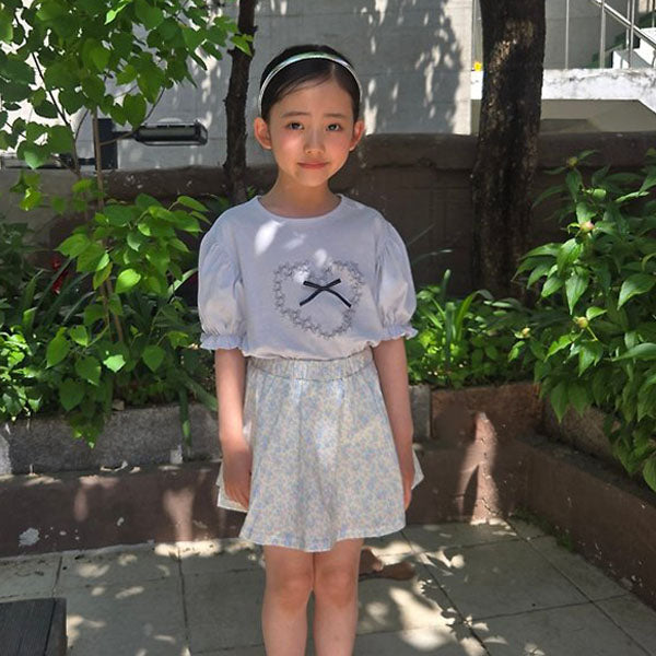 Joyello Ribbon Puff Tee <Sky Blue/Pink> XS–XXL