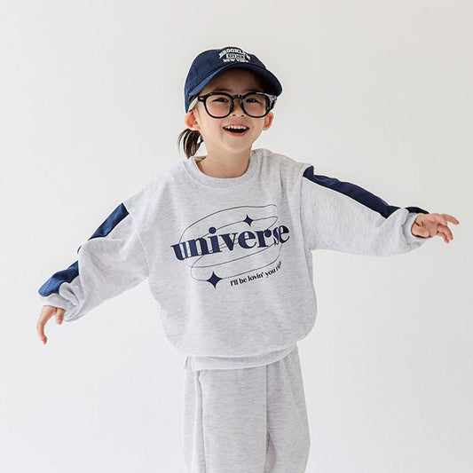 White Sketchbook Universe Sweatshirt <White Melange/Navy> *5~17*